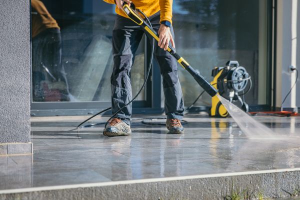 Cost of Concrete Cleaning in Bowling Green